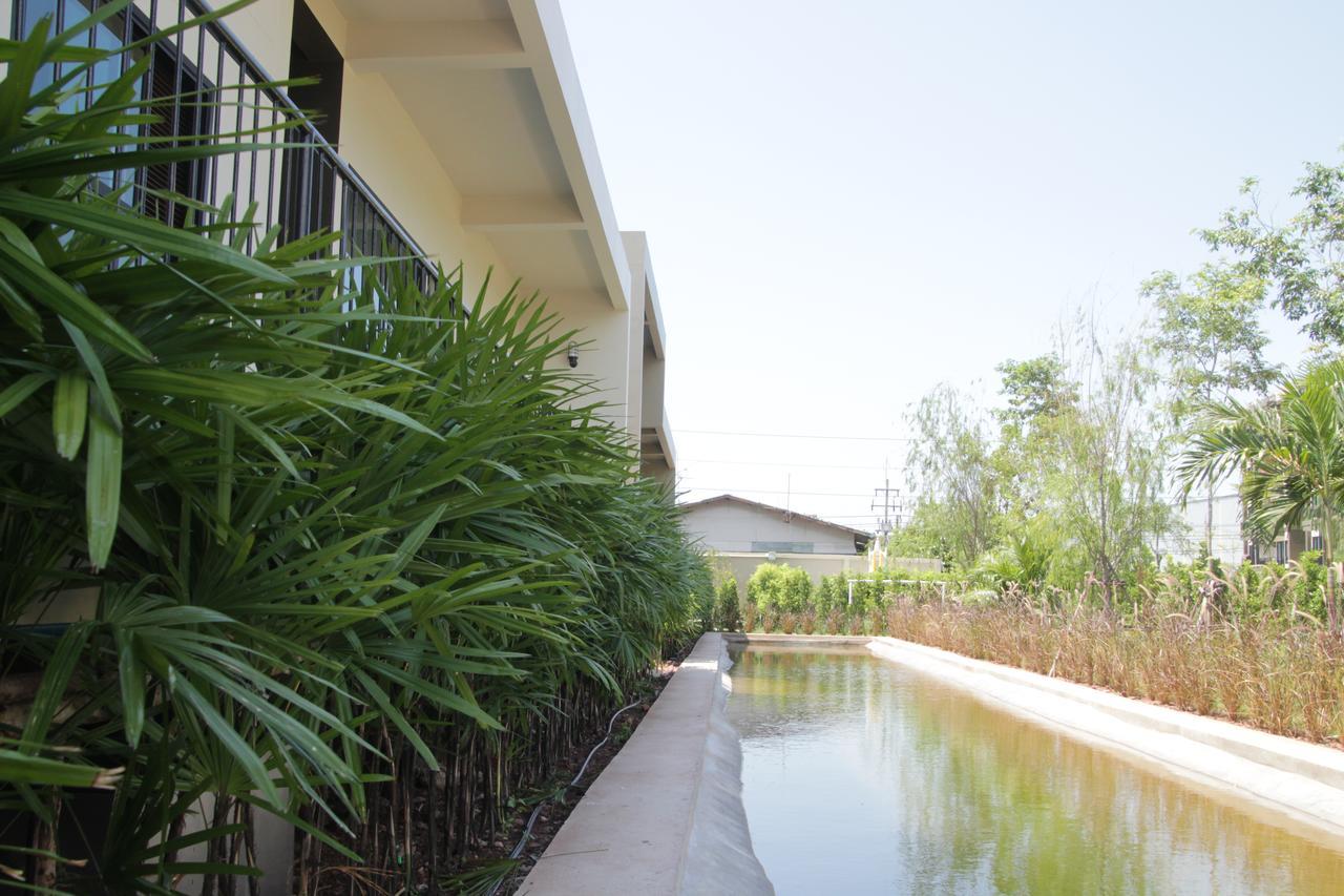 The Residence Thepkanjana Ban Khlong Krathum Baen Exterior foto