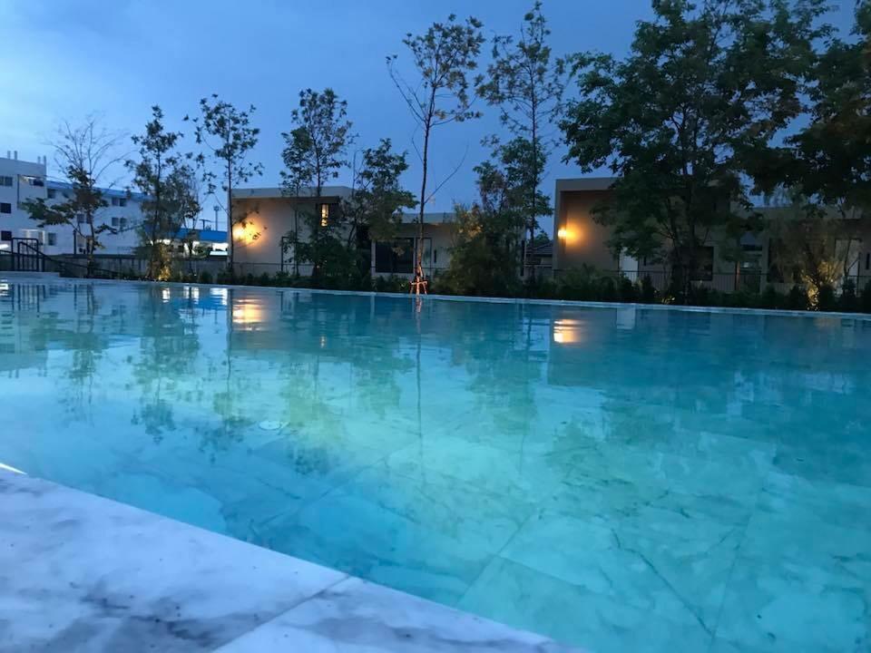 The Residence Thepkanjana Ban Khlong Krathum Baen Exterior foto